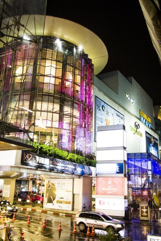 Hostel 8 Sukhumvit Soi 8 Bangkok Ngoại thất bức ảnh