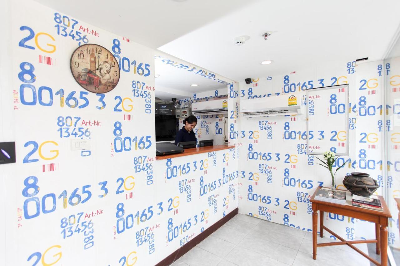 Hostel 8 Sukhumvit Soi 8 Bangkok Ngoại thất bức ảnh